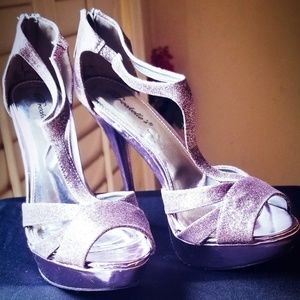 Woman Lavender Sparkle Sandals